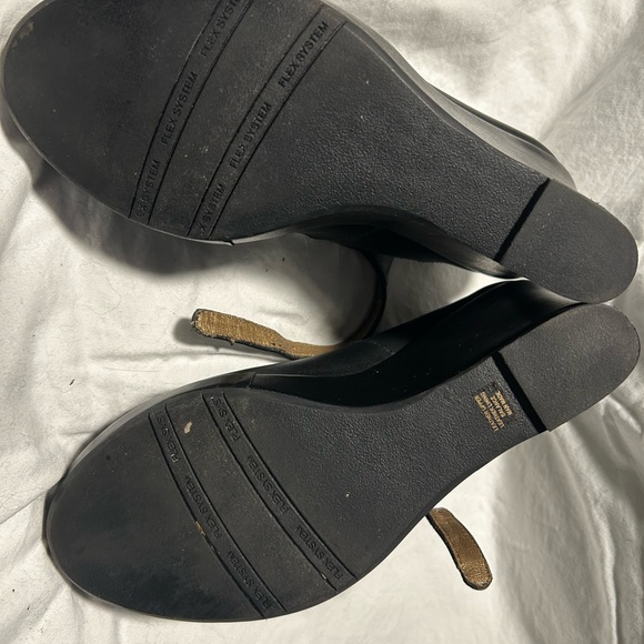 You by Crocs, all leather ankle strap wedges, gently worn, size 7 - Picture 4 of 4